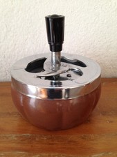 Ancien CENDRIER BOUTON