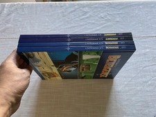 Lot de 4 intégrales Léo