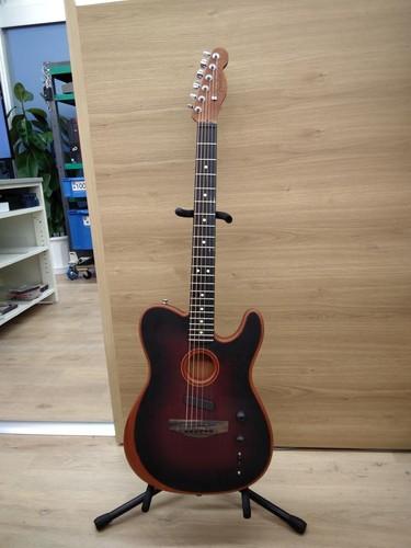 Guitare électrique acoustique
