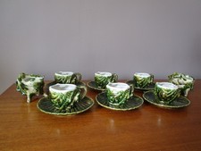 Service à café en forme de  Coquillage en  Barbotine Vallauris ?