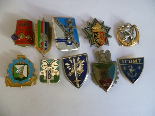 Lot insignes militaire pucelle - insignes,