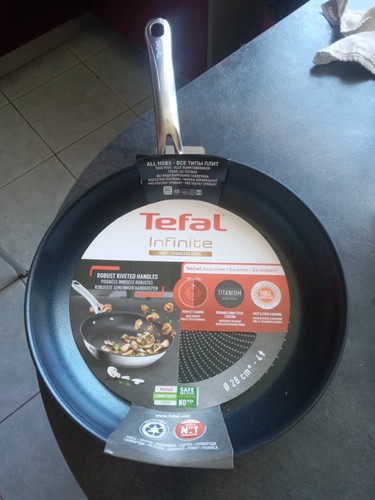 Poêle tefal infinite neuve - tefal,