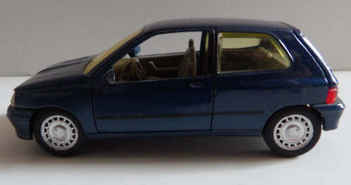 Renault clio solido - 1/43,