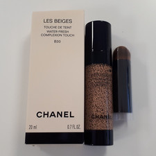 CHANEL LES BEIGES Touche De Teint Fraîche Aux Microbulles De Pigments B30 /EBPT