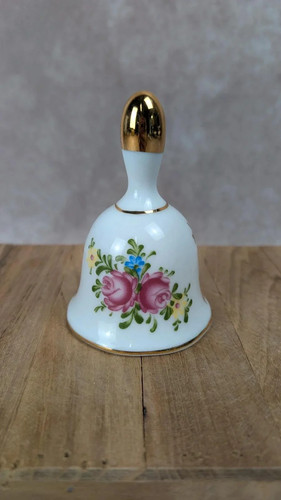 Petite cloche porcelaine - en,