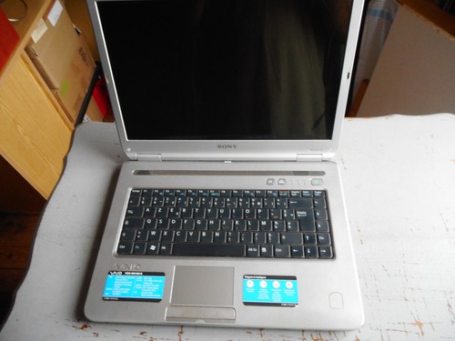 Sony vaio vgn - vaio, vgn-nr10e-s