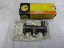 PEUGEOT 204 ET 304  EMETEUR MAITRE CYLINDRE D'EMBRAYAGE RECORD 13-036