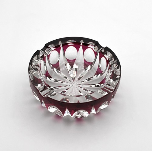 Cendrier cristal signé - en,