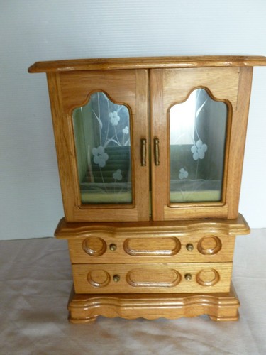 Belle grande boite - a, bijoux
