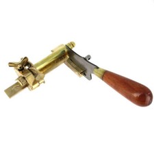 Couteau mécanique laiton 10