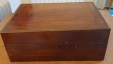 Boîte à Couture XIXe en Bois de Loupe Filets de Laiton Accessoires 