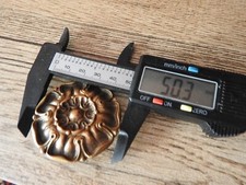 ANCIEN BOUTON DE MEUBLE