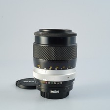 Très Bon Objectif Prime Nikon