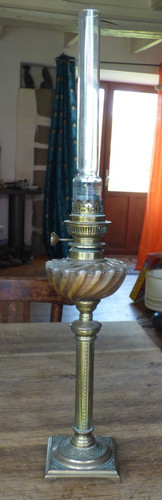 Ancienne lampe pétrole - lampe,