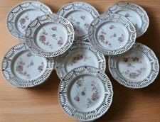 9 Assiettes Anciennes Ajourée En Porcelaine Décor De Roses