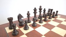 Chavet T5 chess set –