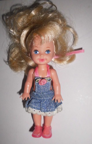 Poupée barbie shelly kelly - poupée,