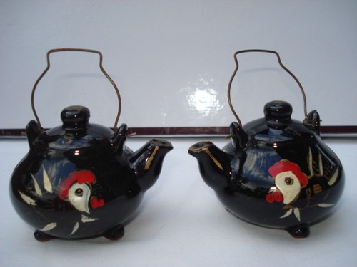 Vintage tea pots rooster - tea,