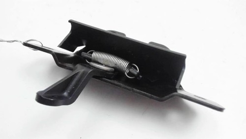 Serrure hayon peugeot 106 - serrure,