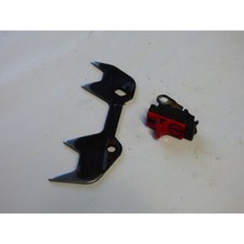 GRIFFE + INTERRUPTEUR - TRONCONNEUSE HUSQVARNA 262 XP (2)