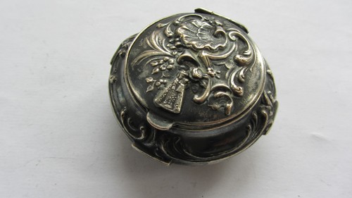 Ancienne boîte pilules ou - boîte,