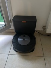 Aspirateur robot avec système d’autovidage Roomba® j7+ connecté au Wi-Fi