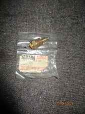 commutateur d'huile neuf