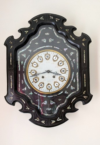 Ancienne horloge murale oeil - ancienne,