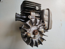 MOTEUR    POUR
