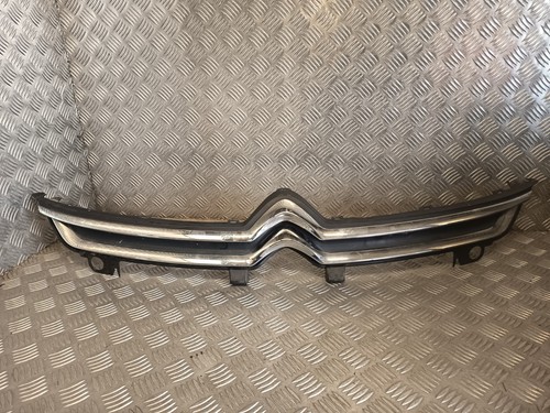 Grille calandre avant - ,