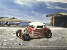 Hotwheels 1/64 🇨🇵 32