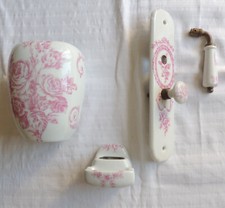 Ensemble rose pour salle de