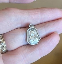 French Silver Saint Therese Medal ⅝” Pendant Antique Liseaux Little Flower