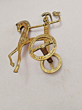 statue en bronze chariot