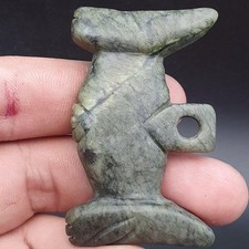 Ancien pendentif en jade en