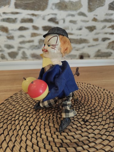 Ancien clown mécanique - , à