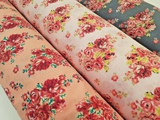 Floral Rose Imprimé Tissu Poly Coton – Ancien Anglais Vintage Design – par Mètre