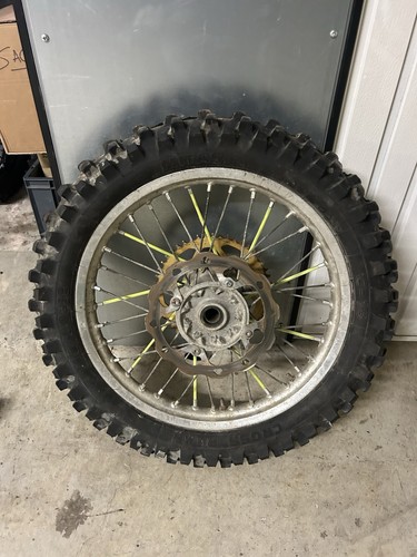 Roue arriere suzuki - roue,