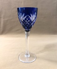 verre à vin signé SAINT LOUIS modèle CHANTILLY cristal BLEU roemer Couleurs Rhin