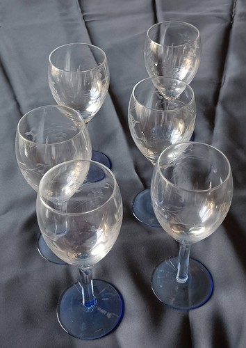 Lot verres gravés - verres, avec