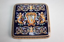 Dessous de plat en faïence de Gien Renaissance Italienne fond bleu