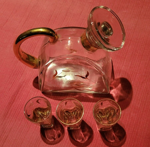Ancien petite carafe - ,