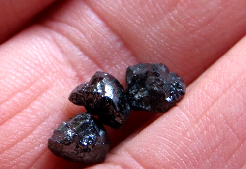 Diamant naturel noir brut - diamant,