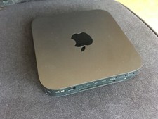 Apple Mac mini (Intel Core i7 8ème Gén., 3GHz, 256Go SSD, 32Go RAM)