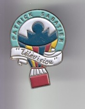 RARE PINS PIN'S .. TV RADIO