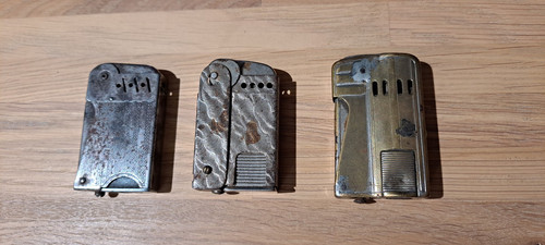 Hold lighters rare - 3,