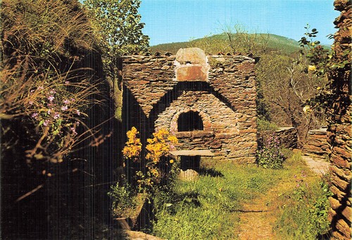Vitrac ancien four pain - 15, a
