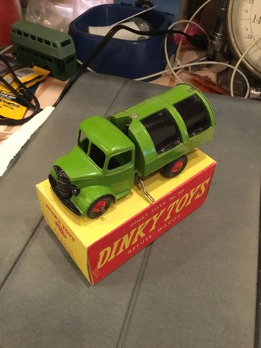 Dinky toy late issue olive - toy,