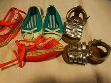  neuves =lot 3paires de chaussures ,bébé ou gros poupon 17-18cm 