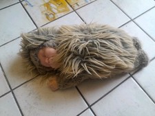 Poupée Bébé Effet Herisson Peluche Maron Belge Anne Geddes